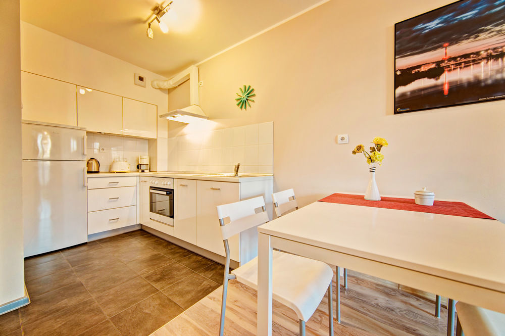 E-Apartamenty Koscielna 30 Poznan Bagian luar foto